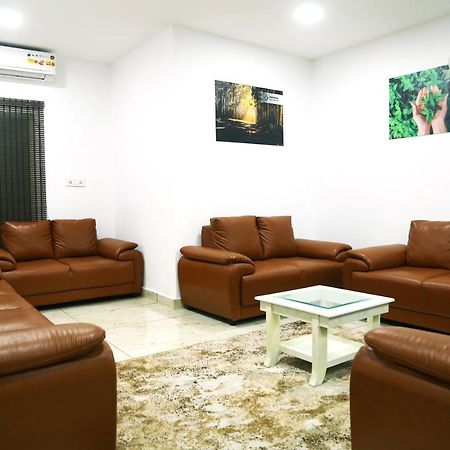 Awa Residency Hotel Kochi Buitenkant foto