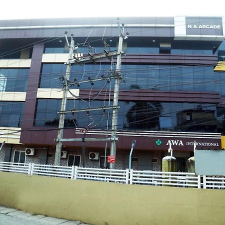 Awa Residency Hotel Kochi Buitenkant foto