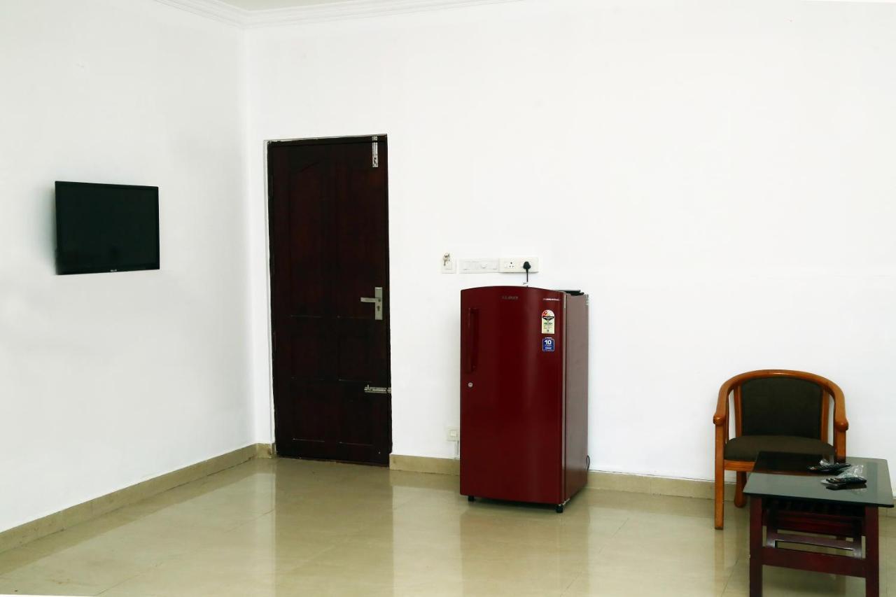Awa Residency Hotel Kochi Buitenkant foto